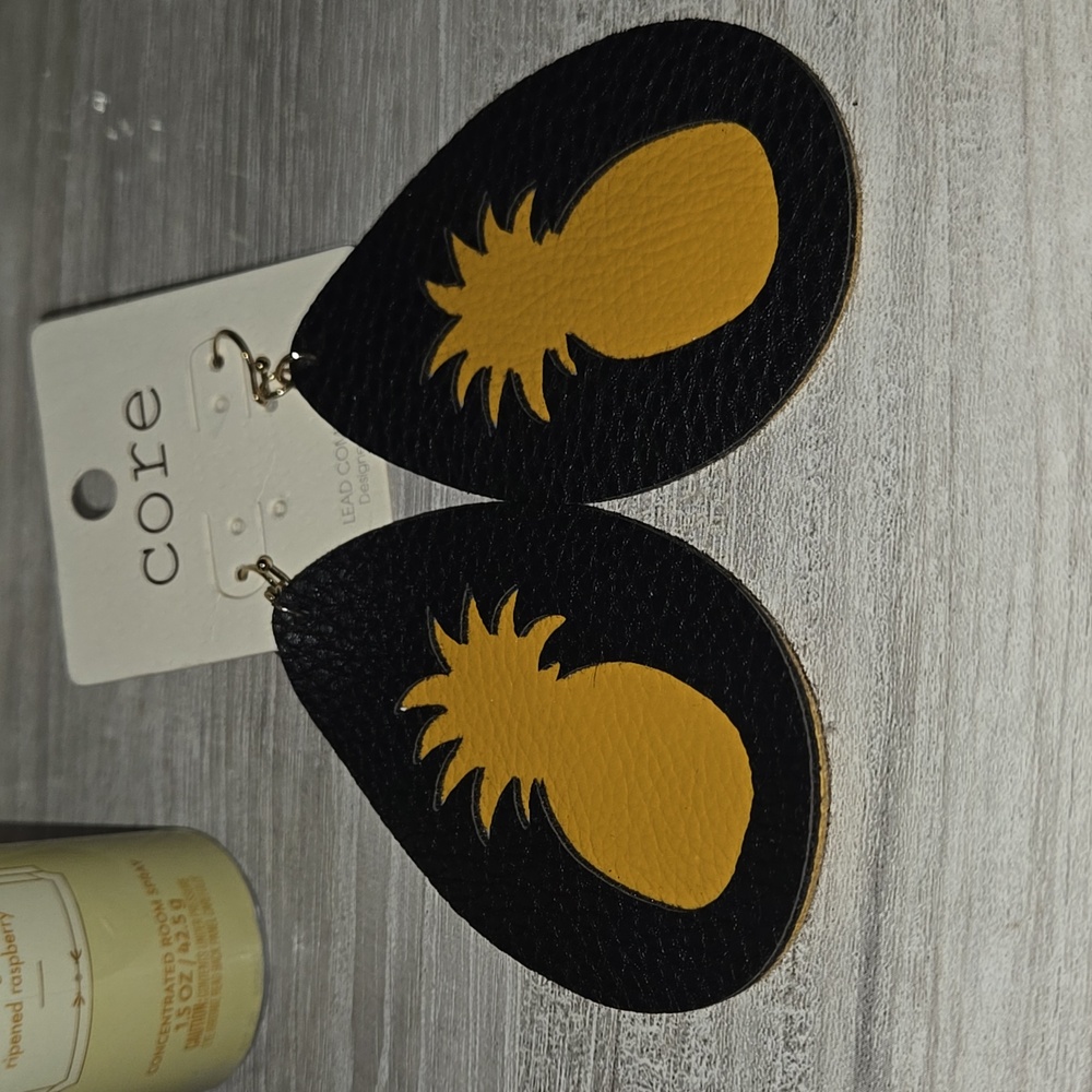 Black and Yellow Pineapple Earrings - Picture 2 of 6